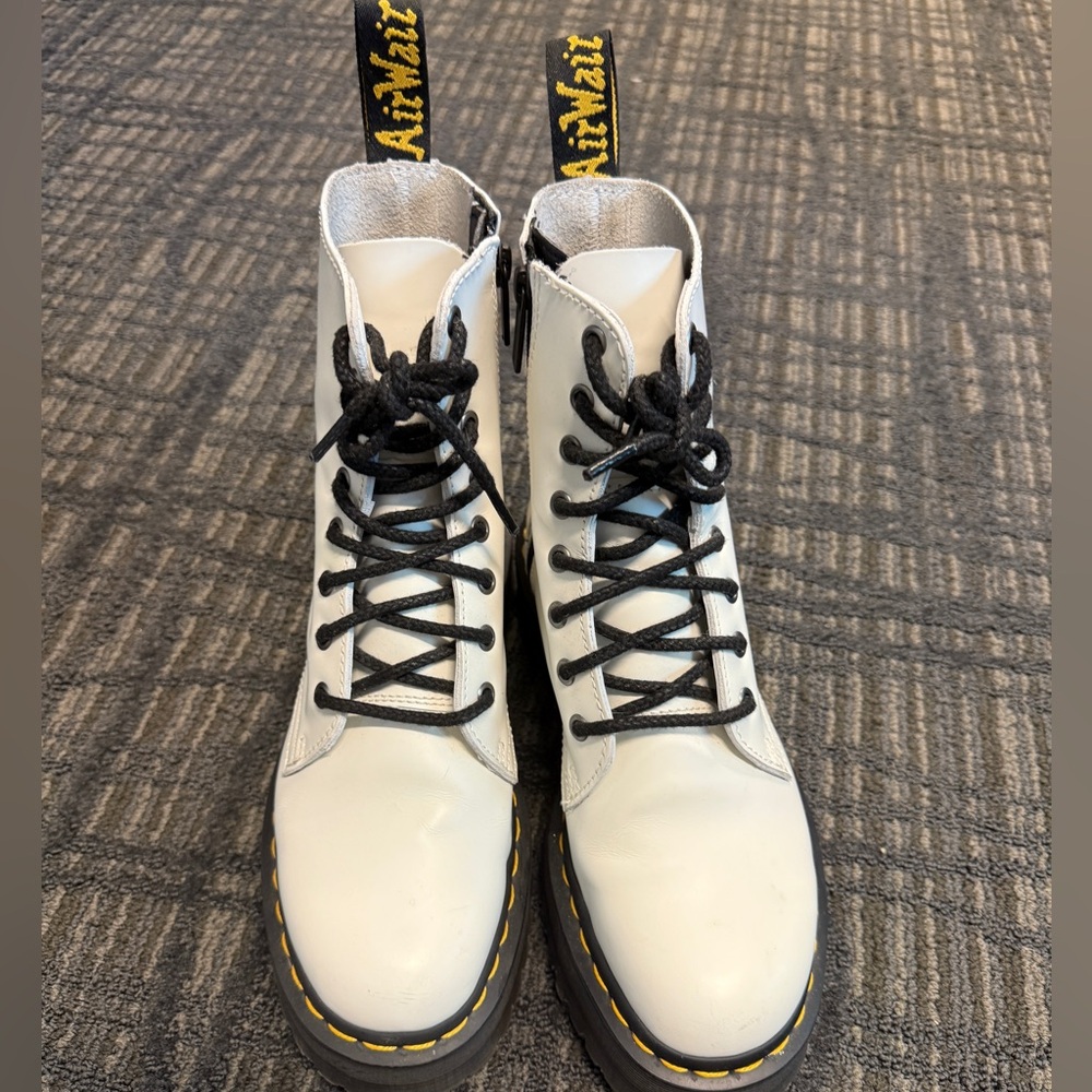 Dr. Martens Jadon Boot